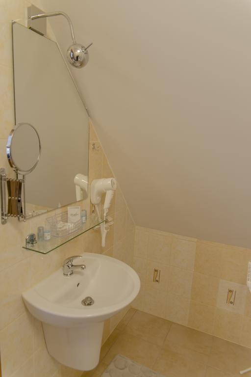 Hotel - Restauracja Platan Sędziszów Małopolski Kültér fotó