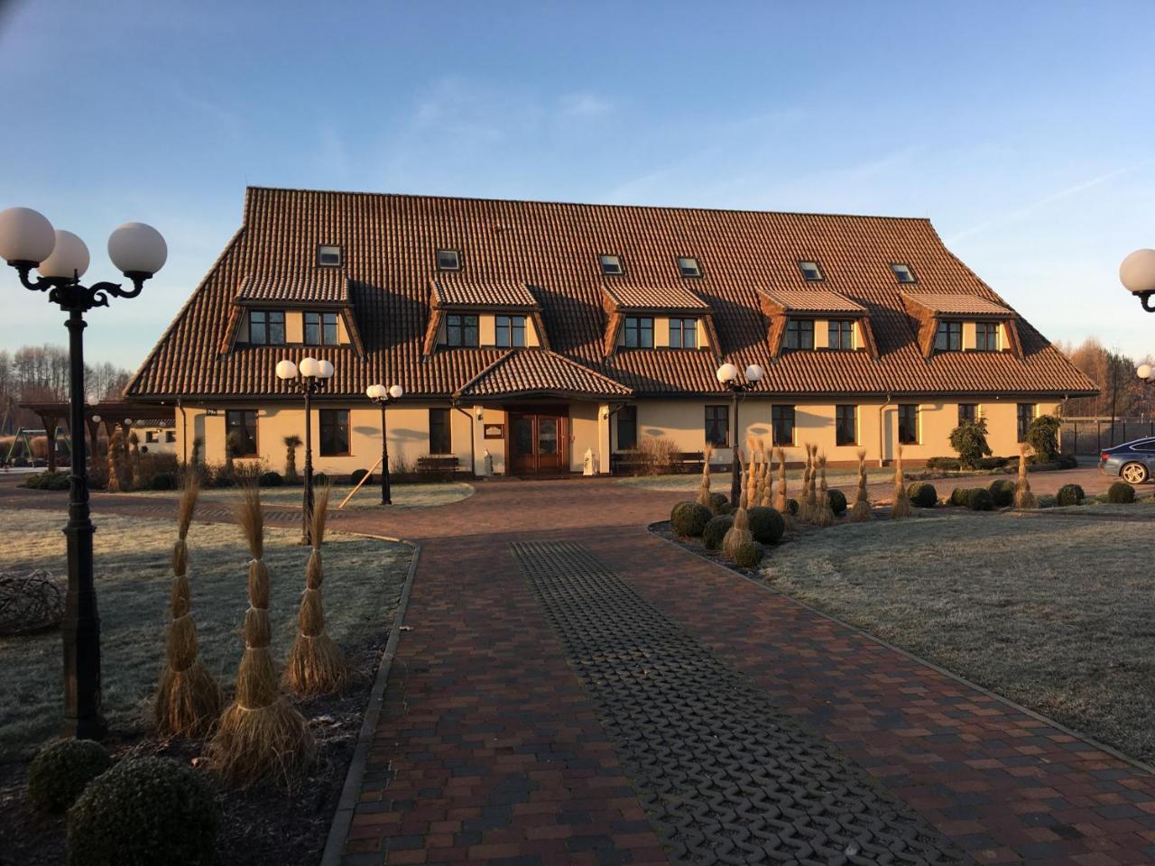 Hotel - Restauracja Platan Sędziszów Małopolski Kültér fotó